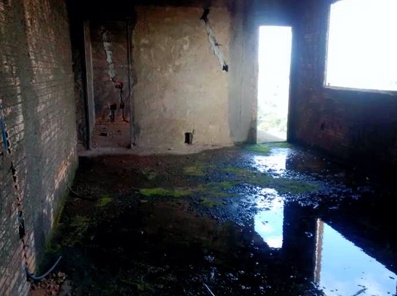 Imagens interna do prédio abadonado, ao lado da prefeitura